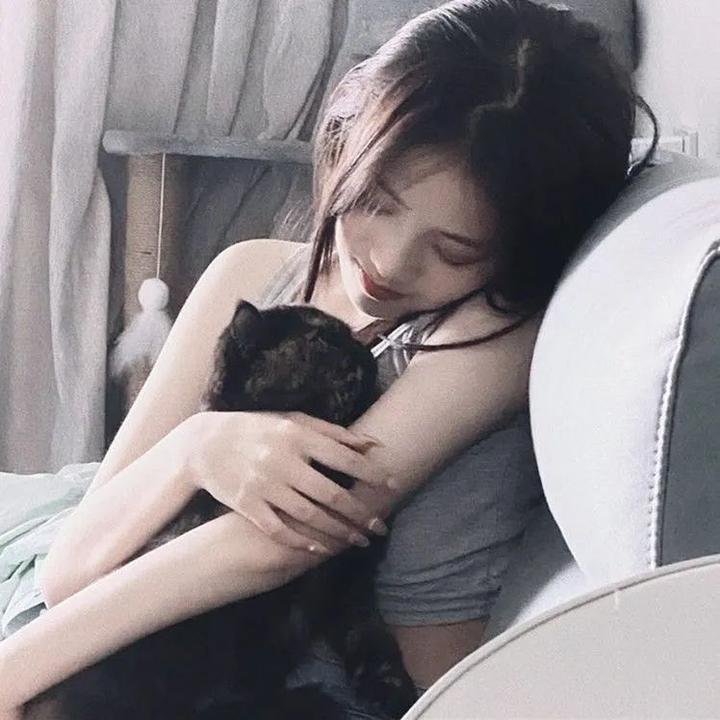 战火中的女神